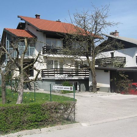 Rooms And Apartment Na Poljani Škofja Loka Extérieur photo